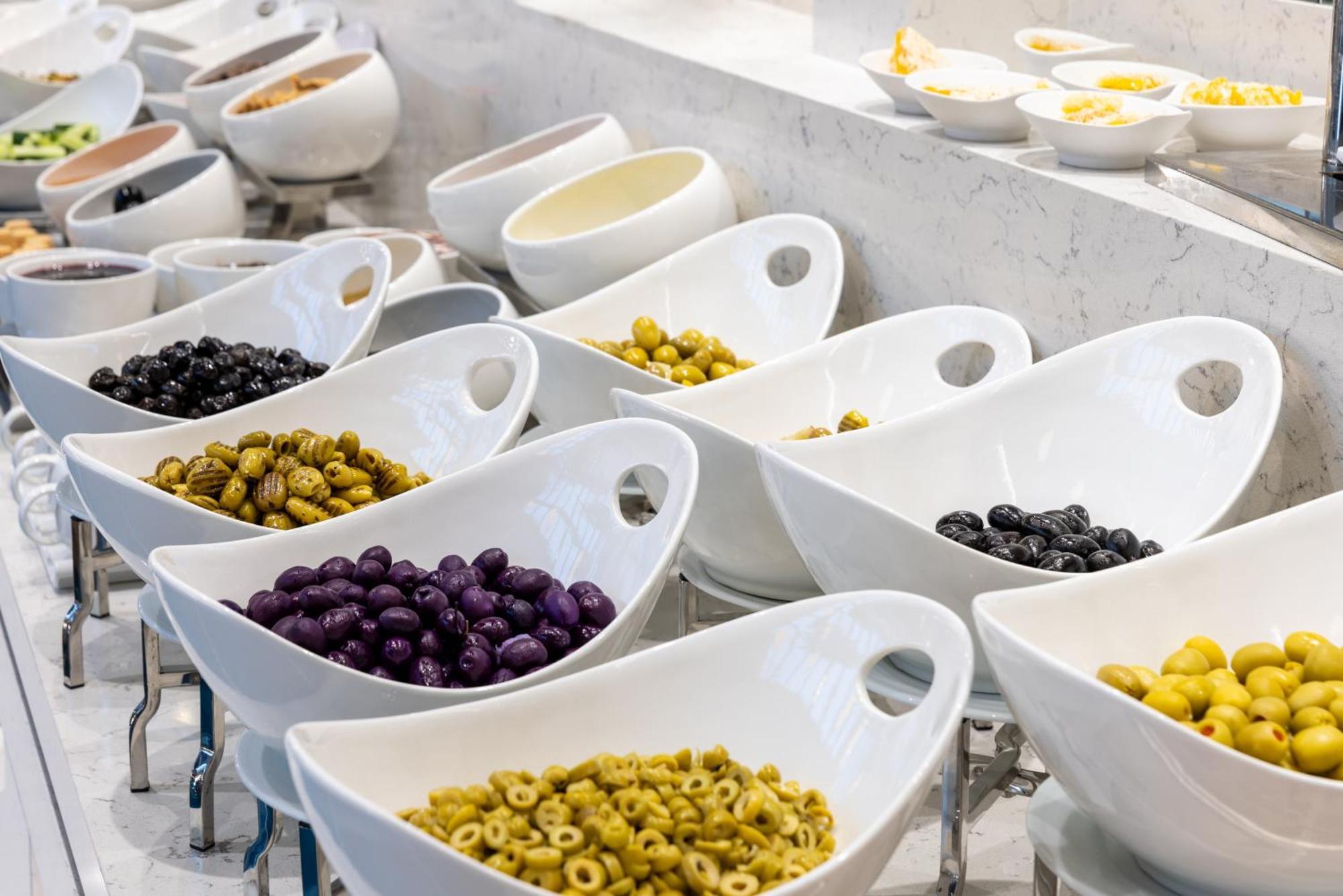 Clarion Hotel Golden Horn Provincia di Provincia di Istanbul Esterno foto Olives